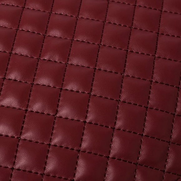 Quilted Clutch Bag - Picture 3 of 3